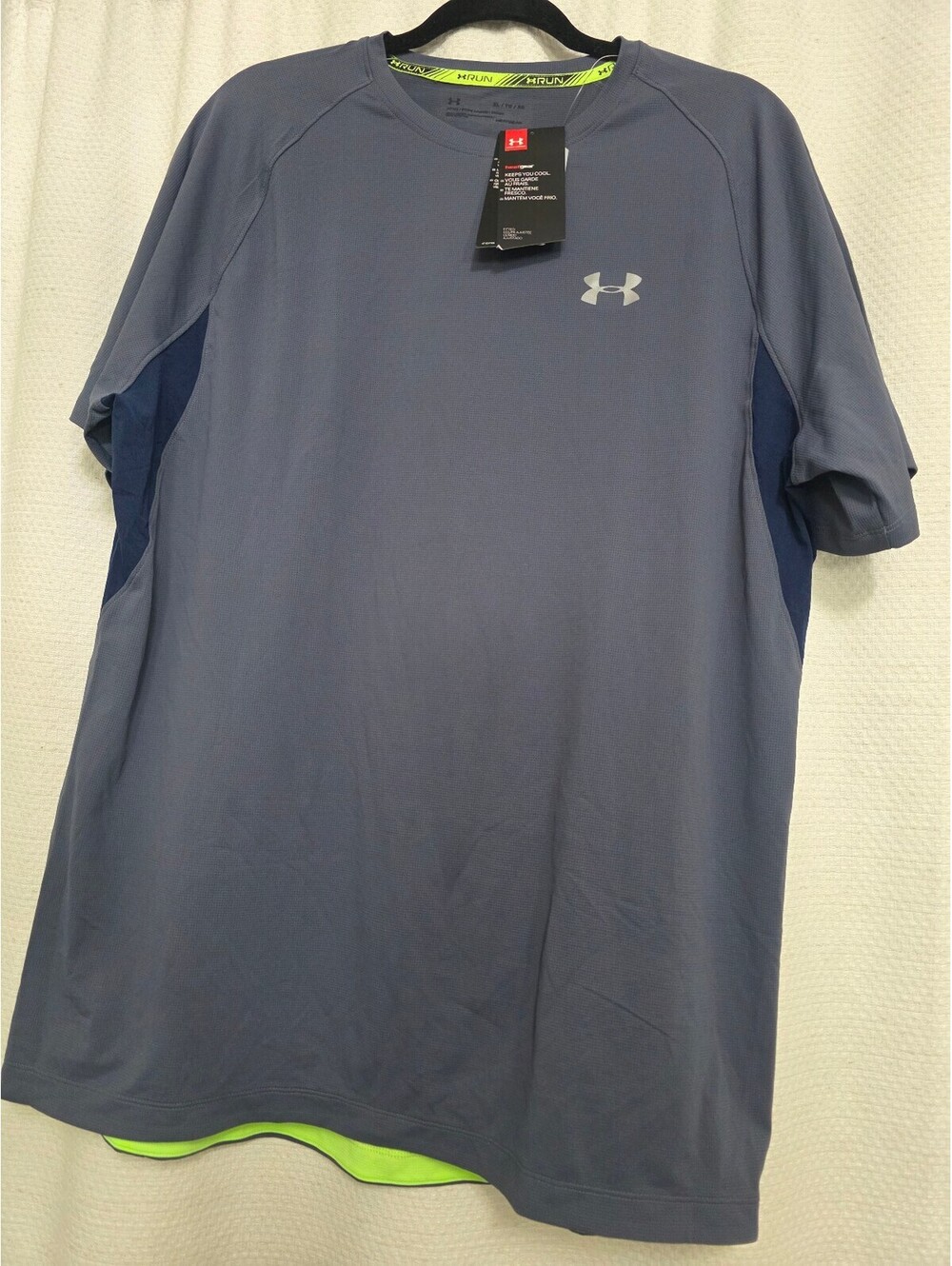 Under Armour NWT Run Athletic Shirt size XL